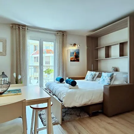 Les Domes By Guys Apartment *